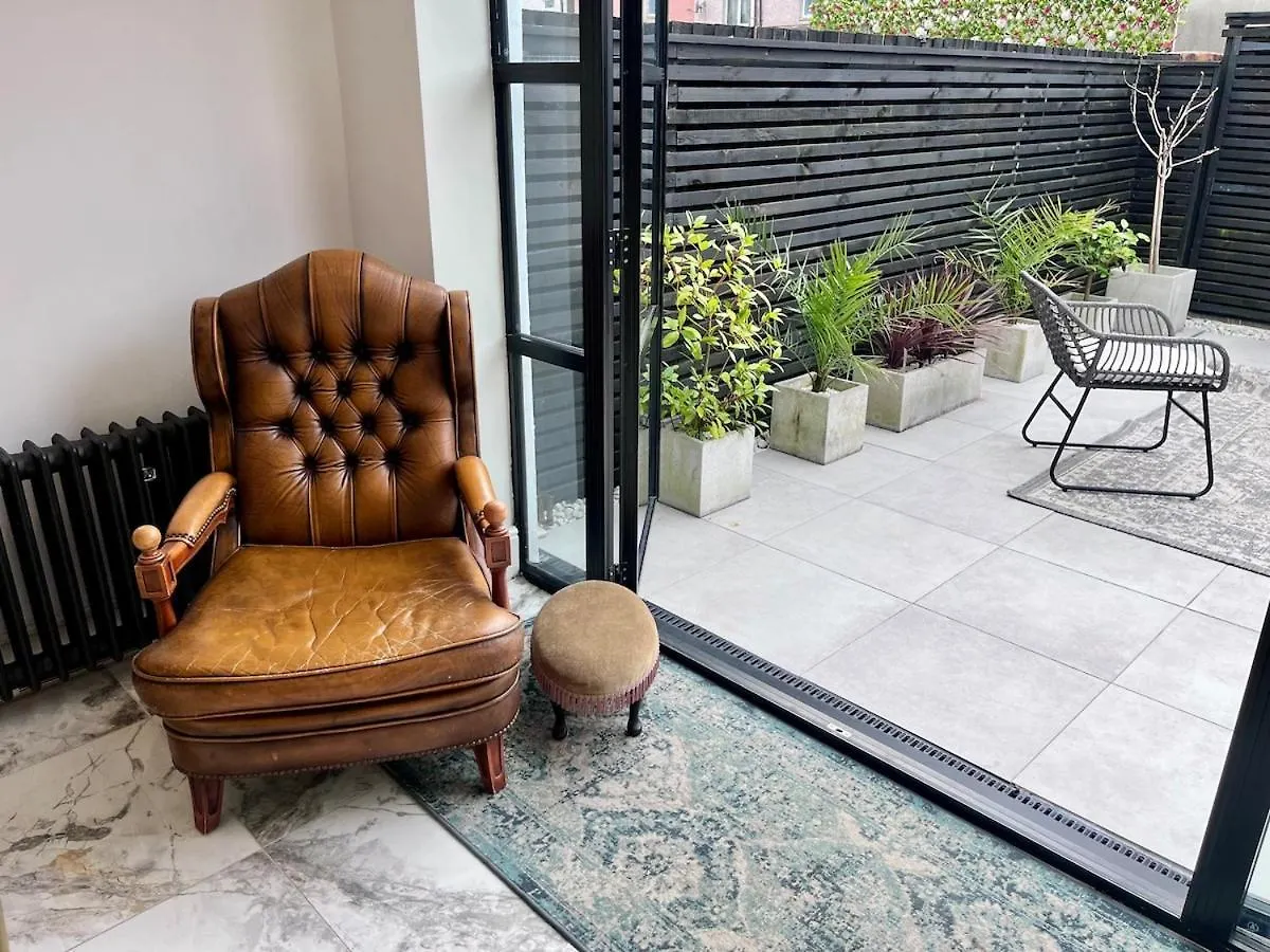 Holiday home Modern, Spacious, And Elegant Four Bedroom Home Cardiff United Kingdom