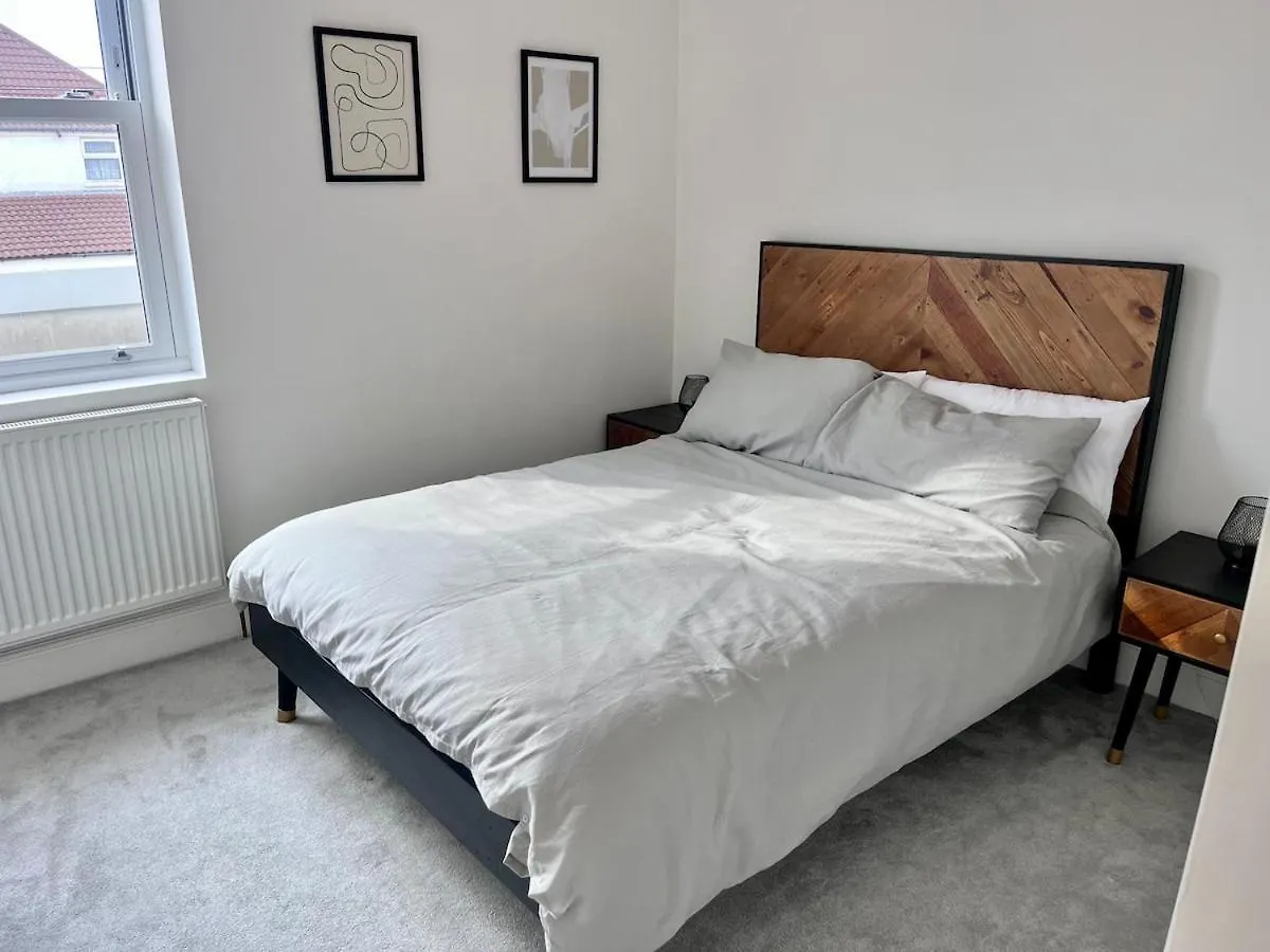 Hébergement de vacances Modern, Spacious, And Elegant Four Bedroom Home Cardiff Royaume-Uni